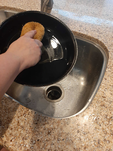 Quick Tip: How to Wash Your Pans (Product Free!)