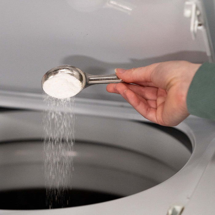 How to Use Meliora Laundry Powder - Add to Washer